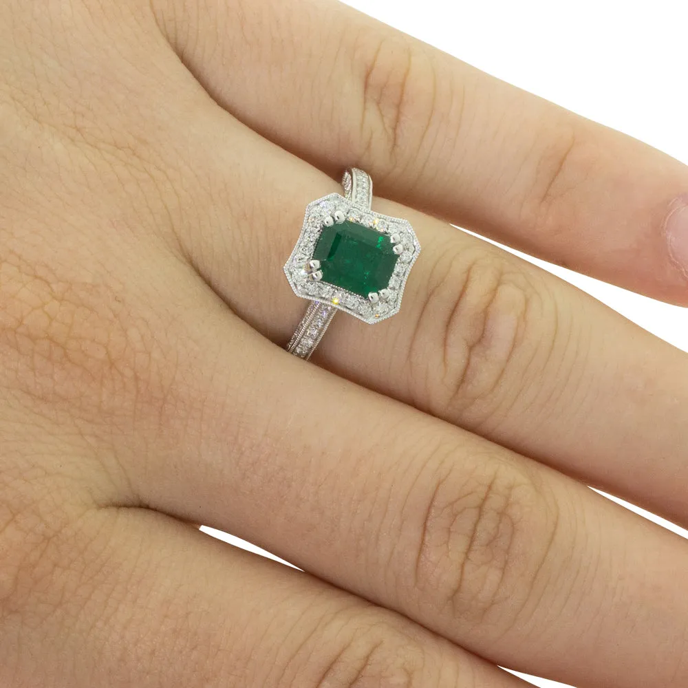 18ct White Gold Emerald & Diamond Ring